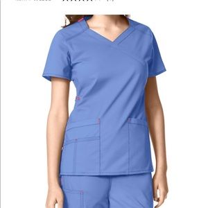 WonderFlex Y neck scrub top